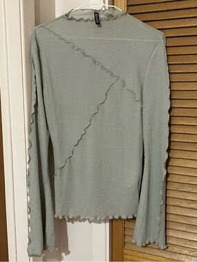 Women’s Long Sleeve Lettuce Edge Top - Light Sage